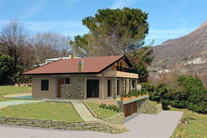 Casa con 5 locali in vendita in Garlate