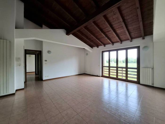 Appartamento quadrilocale in vendita in Via Papa Giovanni XXIII, Azzano San Paolo