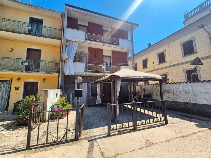 Casa con 5 locali in vendita in via Mondo, Centro, Montechiaro d'Asti