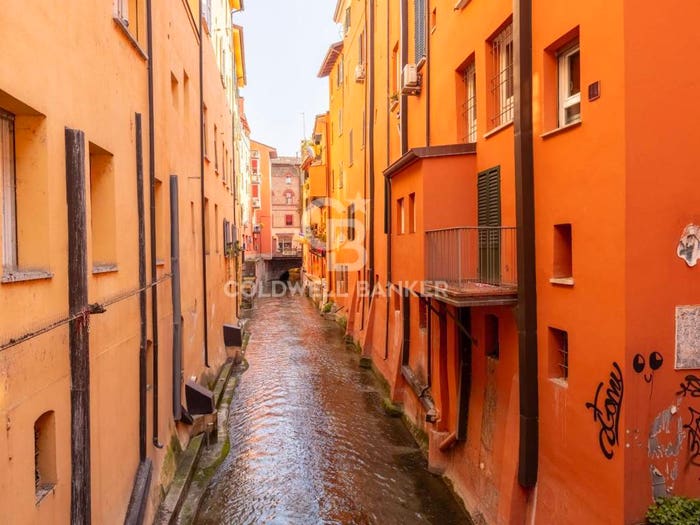 Appartamento bilocale in vendita in Via Piella, Centro Storico, Bologna