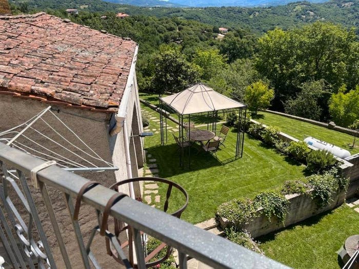 Casa con 6 locali in vendita in Abatemarco, Montano Antilia