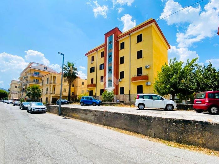 Appartamento bilocale in vendita in Traversa II Veneto, Cetraro Marina, Cetraro