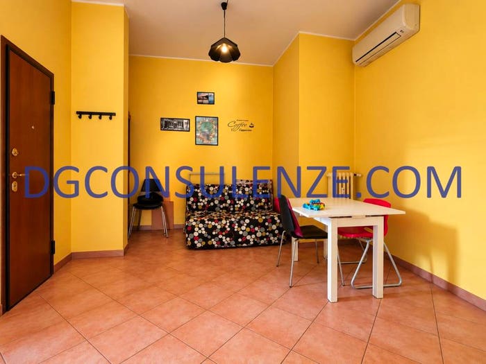 Appartamento trilocale in vendita in Viale Brenta, Corvetto, Milano