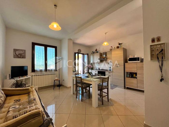 Appartamento trilocale in vendita in Via della Posta, Santa Lucia La Borra, Pontedera