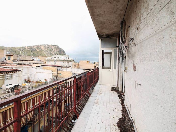 Appartamento con 6 locali in vendita in Via Albert Einstein, Centro, Bagheria