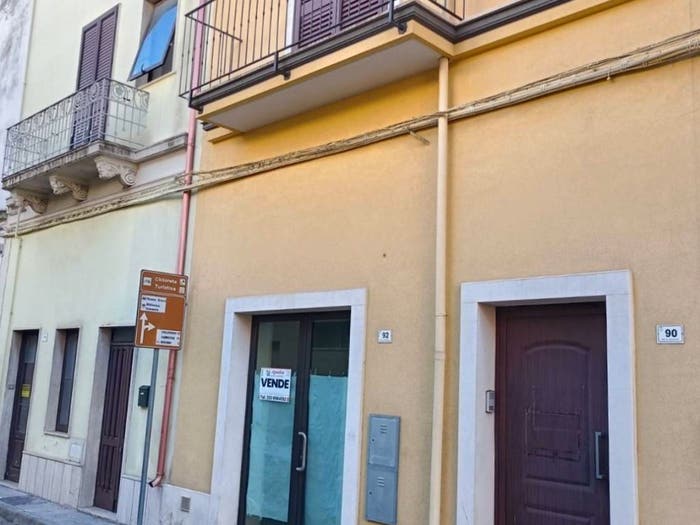 Appartamento quadrilocale in vendita in Via Giuseppe Mazzini, Aradeo