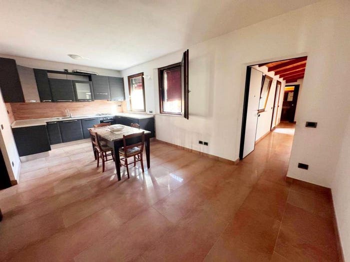 Casa con 6 locali in vendita in San Benedetto, Ferrara