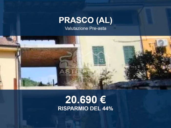 Casa quadrilocale in vendita in Via Delle Rocche, Prasco