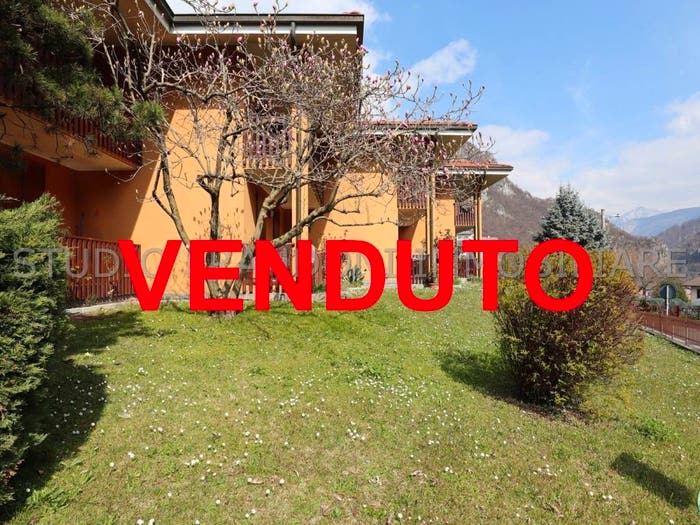 Appartamento quadrilocale in vendita in Via Aurelio Saffi, Centro, Ballabio