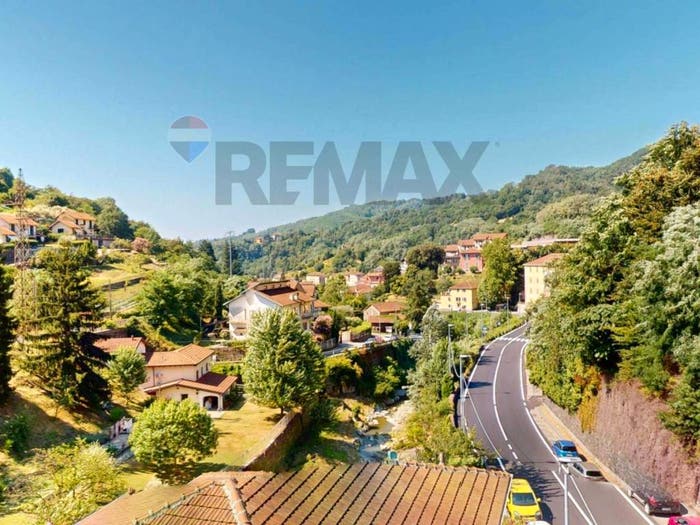 Appartamento con 6 locali in vendita in Via Piave, Centro, Mignanego