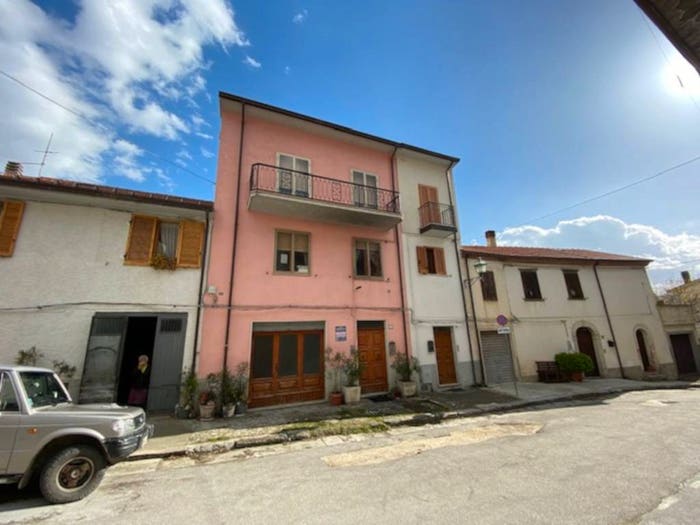 Casa con 6 locali in vendita in Piazza Plebiscito, Centro, Agnone