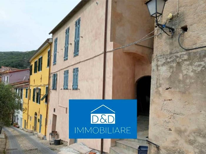 Appartamento trilocale in vendita in Via Edmondo de Amicis, Villa Guardia Villa Viani, Pontedassio