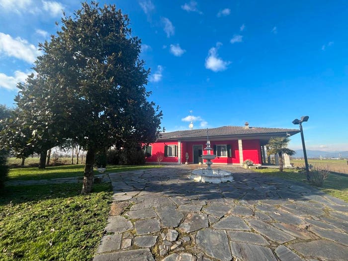 Casa con 5 locali in vendita in Via Indipendenza, Mornico al Serio