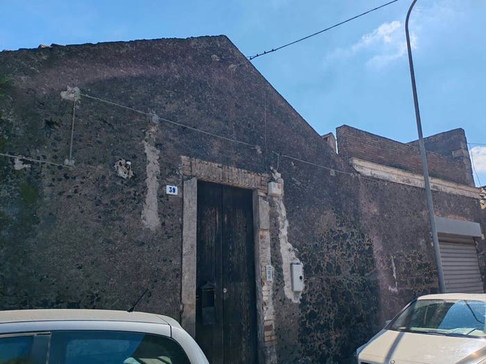 Casa con 6 locali in vendita in Via Francesco Petrarca, Centro, Belpasso