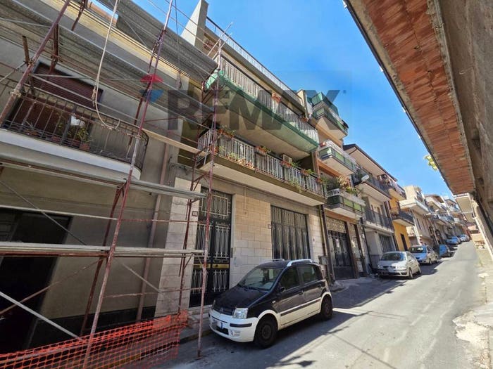 Appartamento con 5 locali in vendita in Via Dei Mille, Centro, Misterbianco
