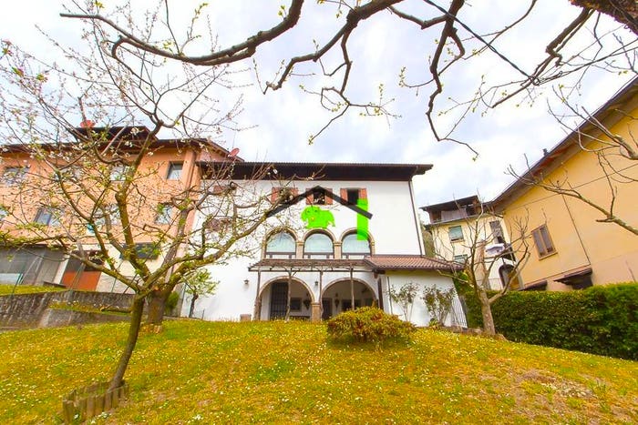 Casa con 6 locali in vendita in Via Cja' Manzòt, Cercivento