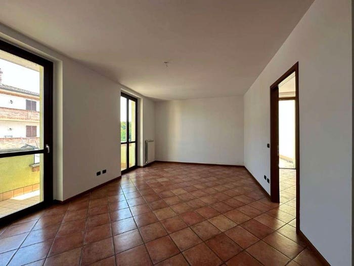 Appartamento trilocale in vendita in via don reboli, Besenzone