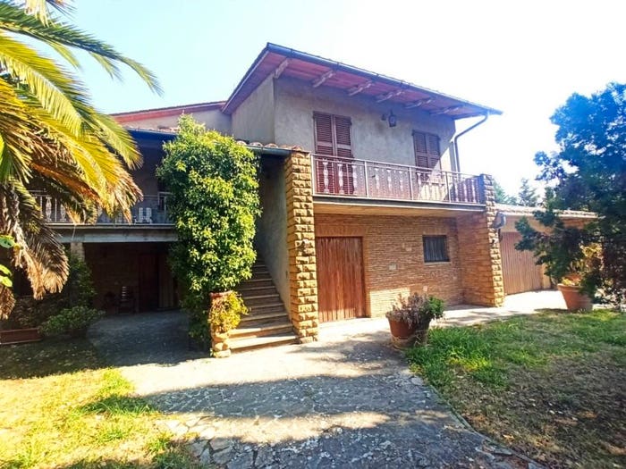 Casa con 6 locali in vendita in Via Giuseppe Garibaldi, Gioiella, Castiglione del Lago