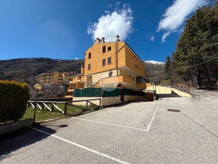 Appartamento bilocale in vendita in Via Secinito, Centro, Rocca di Cambio