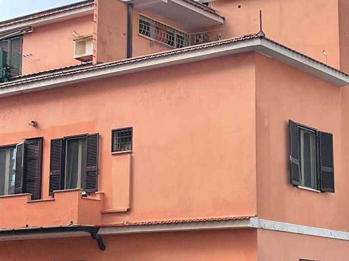 Appartamento trilocale in vendita in Piazza delle Iris, Centocelle, Roma