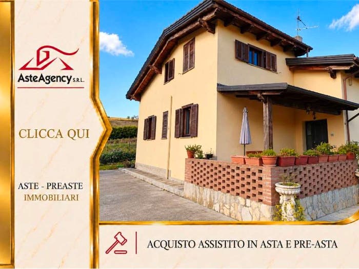 Casa con 6 locali in vendita in Contrada Tora, Pignola