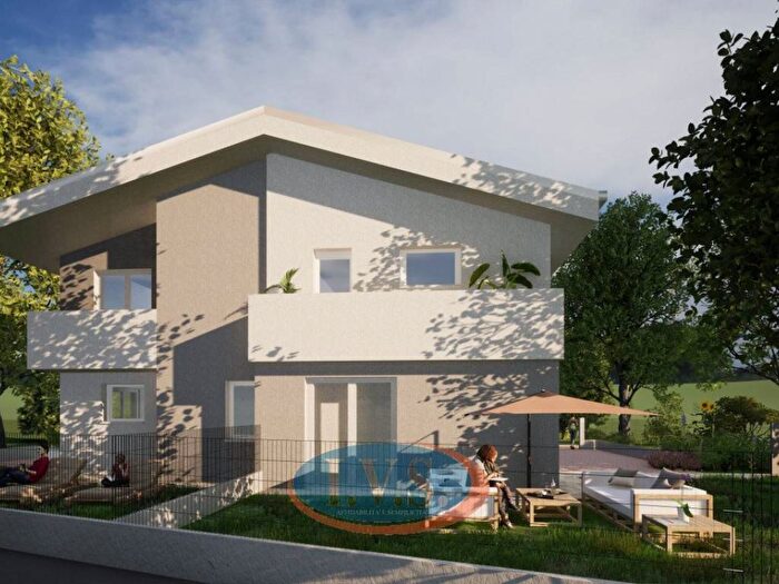 Casa quadrilocale in vendita in Viale San Lorenzo, Trambacche, Veggiano