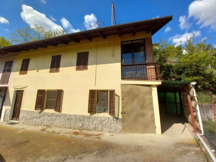 Casa quadrilocale in vendita in Piea