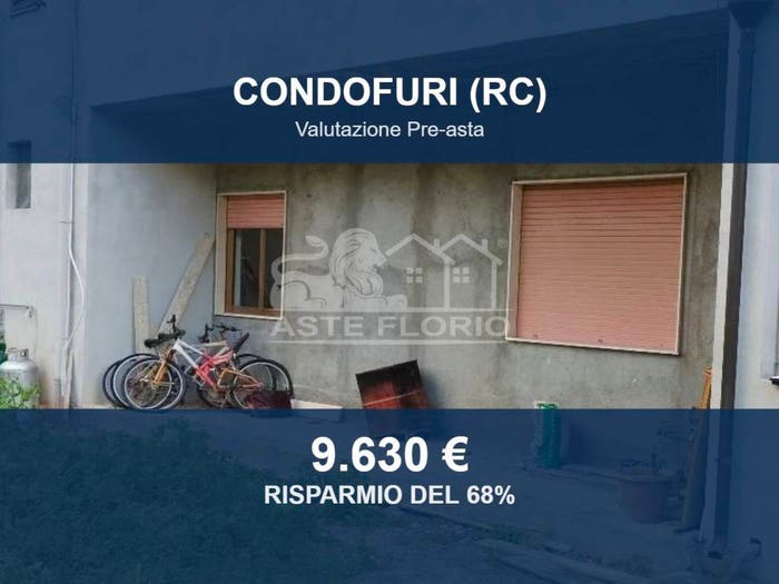 Appartamento con 6 locali in vendita in Via Duca D'Aosta snc, San Carlo Condofuri Marina, Condofuri