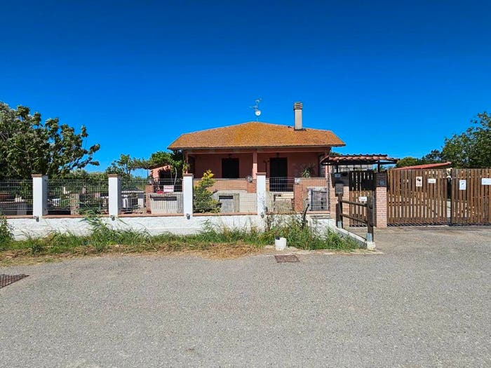 Casa quadrilocale in vendita in Strada Provinciale delle Collacchie, La Principina, Grosseto