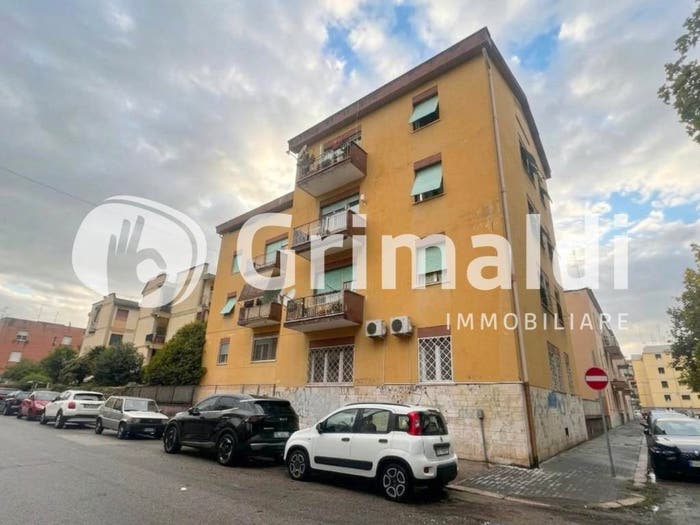 Appartamento con 5 locali in vendita in Via Ulpiano, Centro, Latina