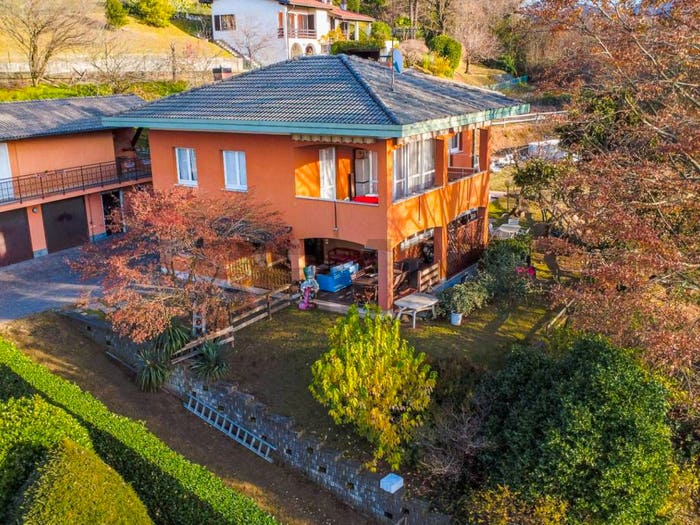 Casa con 6 locali in vendita in Via Longhirolo, Longhirolo, Luino