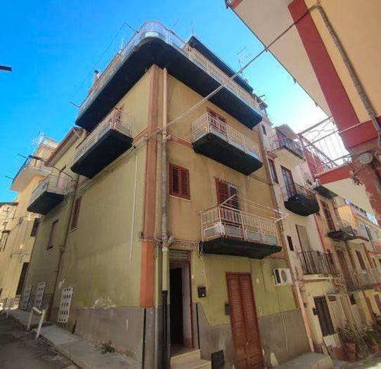 Casa in vendita in Via Carso, Montelepre