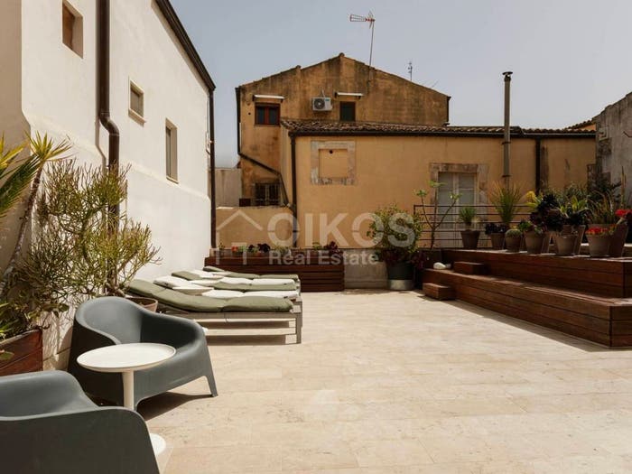 Casa con 6 locali in vendita in via nicotera, Centro, Noto