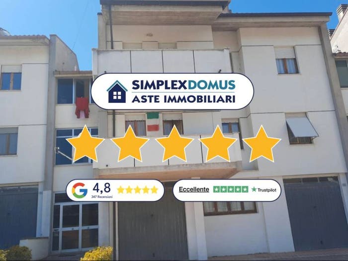 Appartamento quadrilocale in vendita in Via Ugo Betti, Centro, Castelraimondo