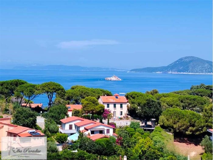 Casa con 5 locali in vendita in Via Enrico de Nicola, Centro, Portoferraio