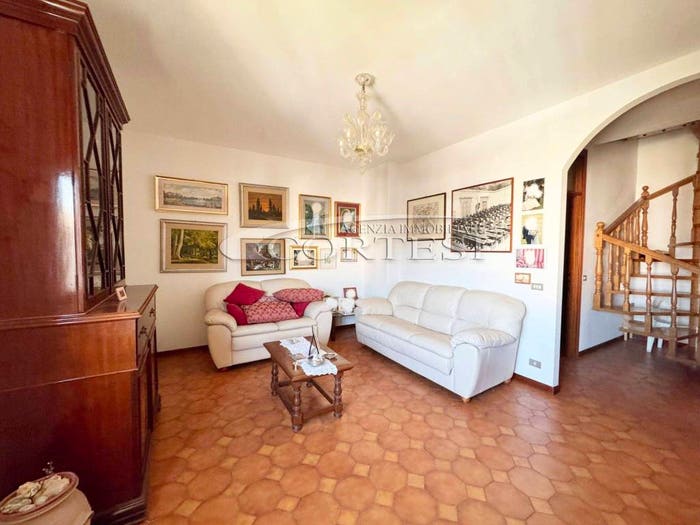 Appartamento con 6 locali in vendita in Via Salvador Allende, Centro, Umbertide