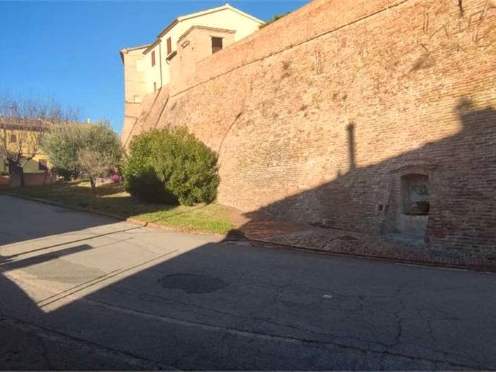 Casa con 6 locali in vendita in Montale, Arcevia