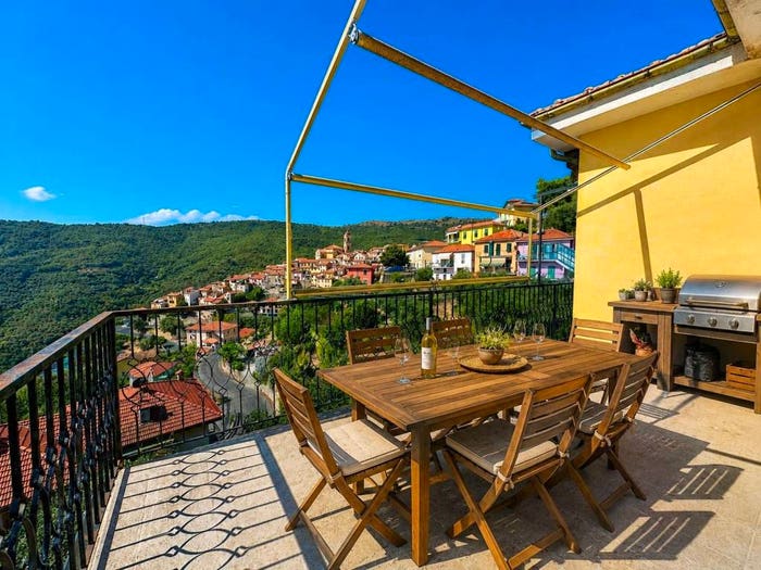 Casa con 6 locali in vendita in viale kennedy, Centro, Pietrabruna