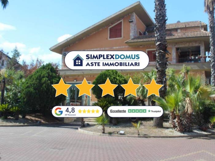 Appartamento con 6 locali in vendita in SP Palagonia, Centro, Caltagirone