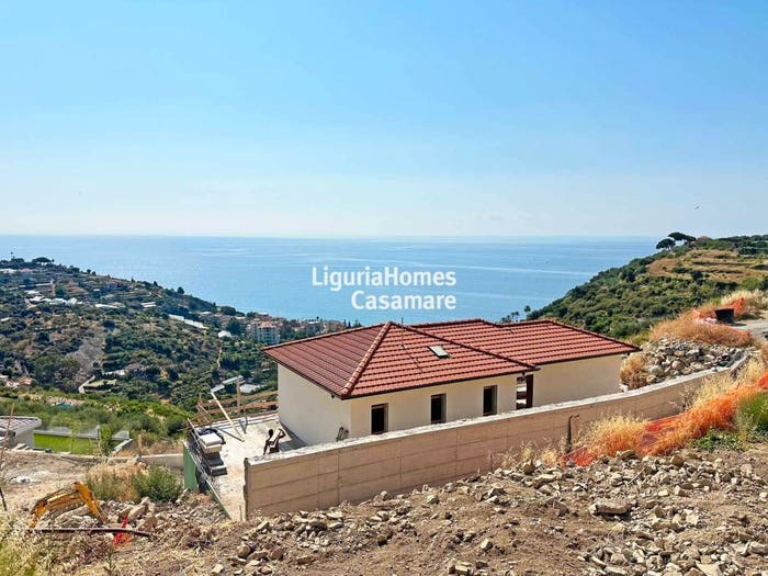 Casa con 6 locali in vendita in Via degli Inglesi, Zona Collinare, Bordighera