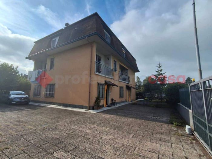 Appartamento con 5 locali in vendita in via morgagni, Pogliano Milanese