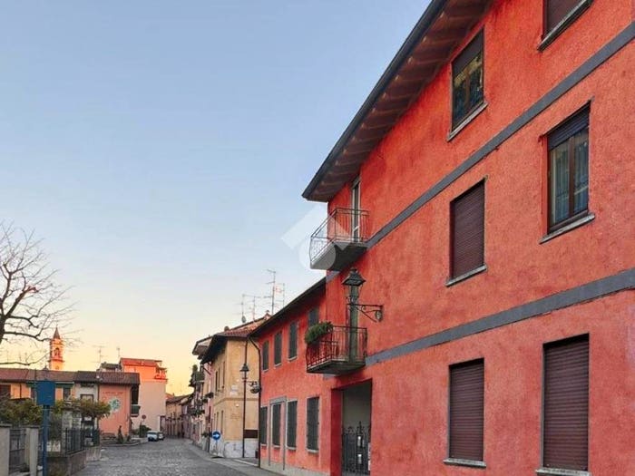 Appartamento bilocale in vendita in Via Trento Trieste, Lazzate