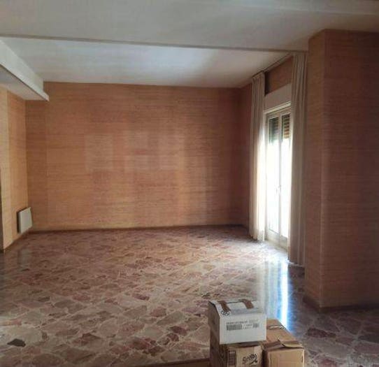 Appartamento quadrilocale in vendita in Vicolo Dante Alighieri, Via Imera V della Vittoria Via Dante A, Agrigento