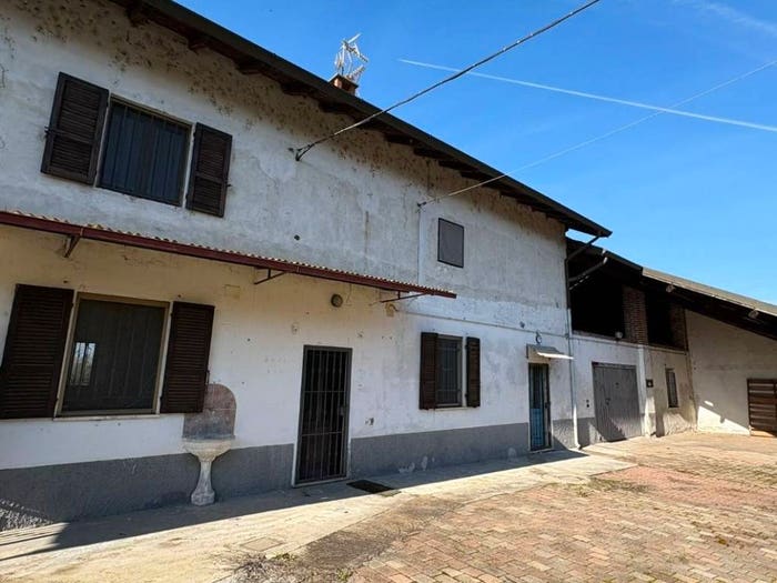 Casa con 5 locali in vendita in Centro, Mortara
