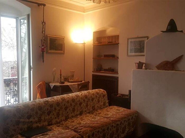 Appartamento con 6 locali in vendita in Bajardo