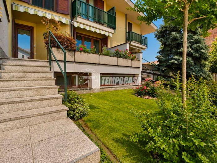 Casa con 5 locali in vendita in Via della Riotta, Sant'Agabio, Novara