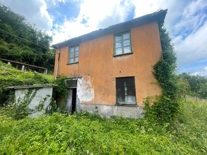 Casa con 6 locali in vendita in Via delle Galle, Cogorno