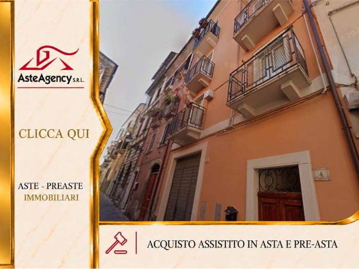 Appartamento quadrilocale in vendita in Via Probo Mariano, Centro, Sulmona