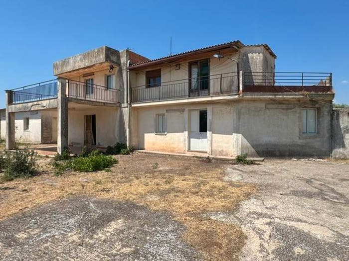 Casa quadrilocale in vendita in Floridia