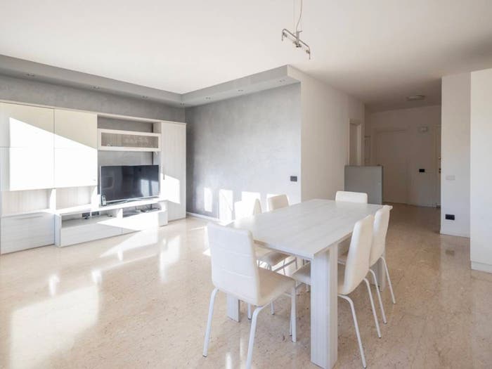 Appartamento trilocale in vendita in Via Como, Centro, Erba